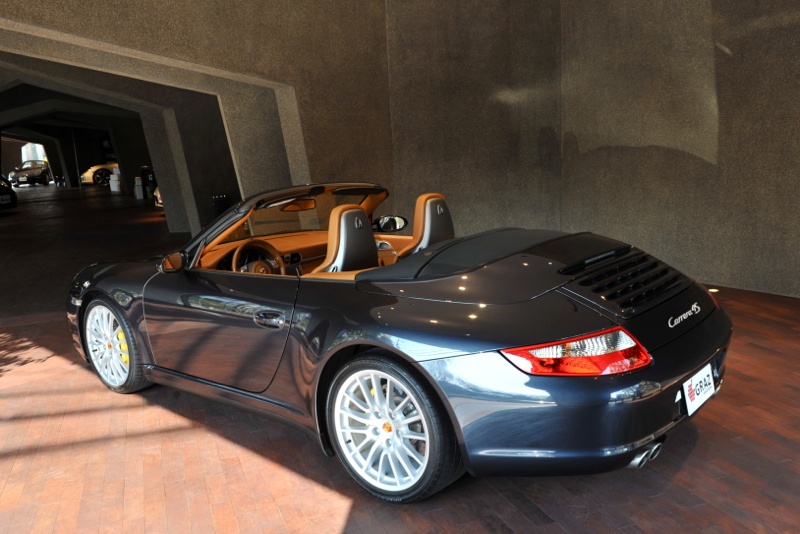 ポルシェ 911(Type997) カレラ4S カブリオレ Tip ナチュラルブラウン