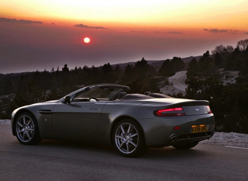 Aston-Martin-V8-Vantage-S-Roadster
